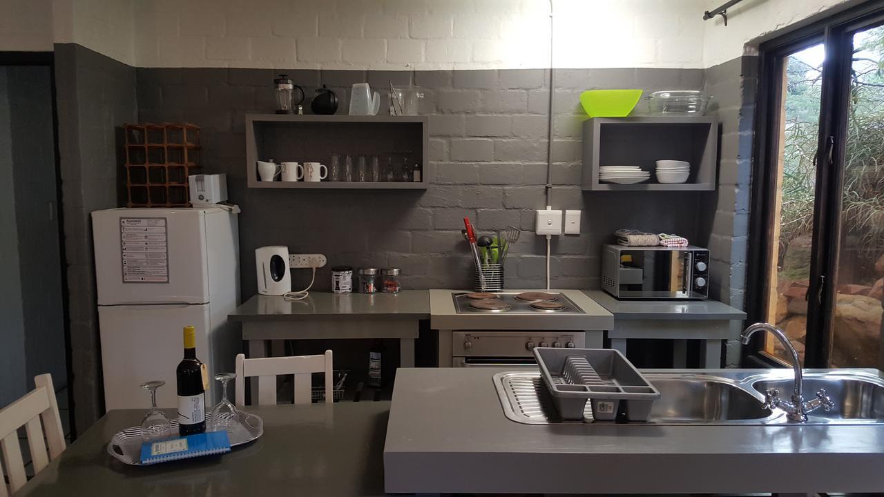 Hornbill House Self Catering Accommodation Hermanus Exteriör bild