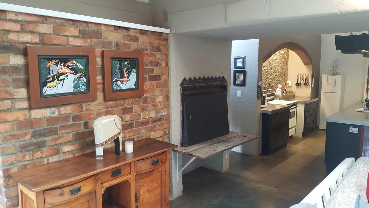 Hornbill House Self Catering Accommodation Hermanus Exteriör bild