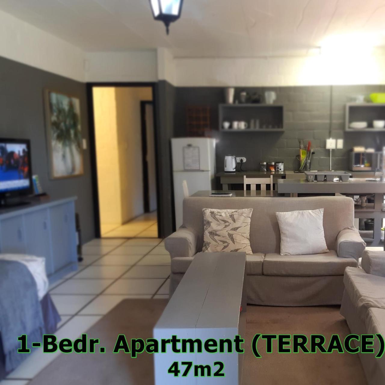 Hornbill House Self Catering Accommodation Hermanus Exteriör bild