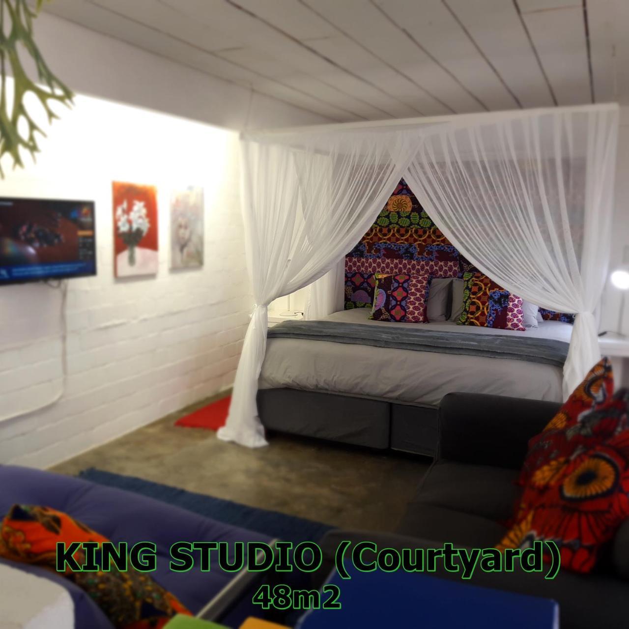 Hornbill House Self Catering Accommodation Hermanus Exteriör bild